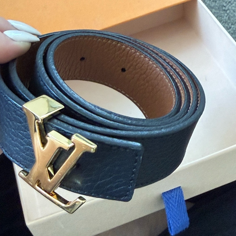Louis Vuitton Reversible Belt - Picture 3 of 8